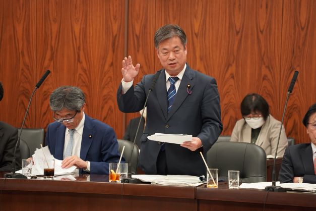 内閣委員会。高市大臣にセキュリティ･クリアランス法案について質問