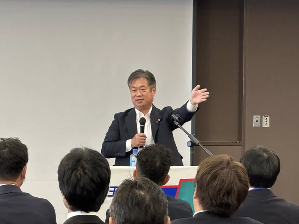 埼玉県電力総連。国政報告会、躍進パーティに出席