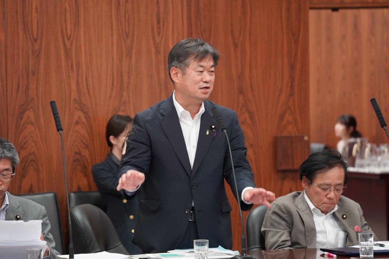 内閣委員会。学術会議法の審議続く