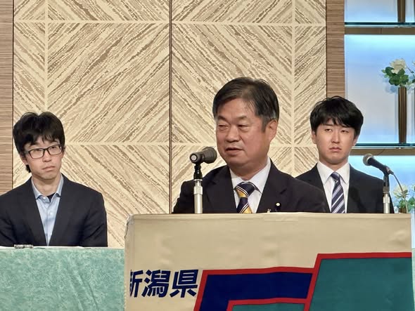 新潟県電力総連大会で挨拶
