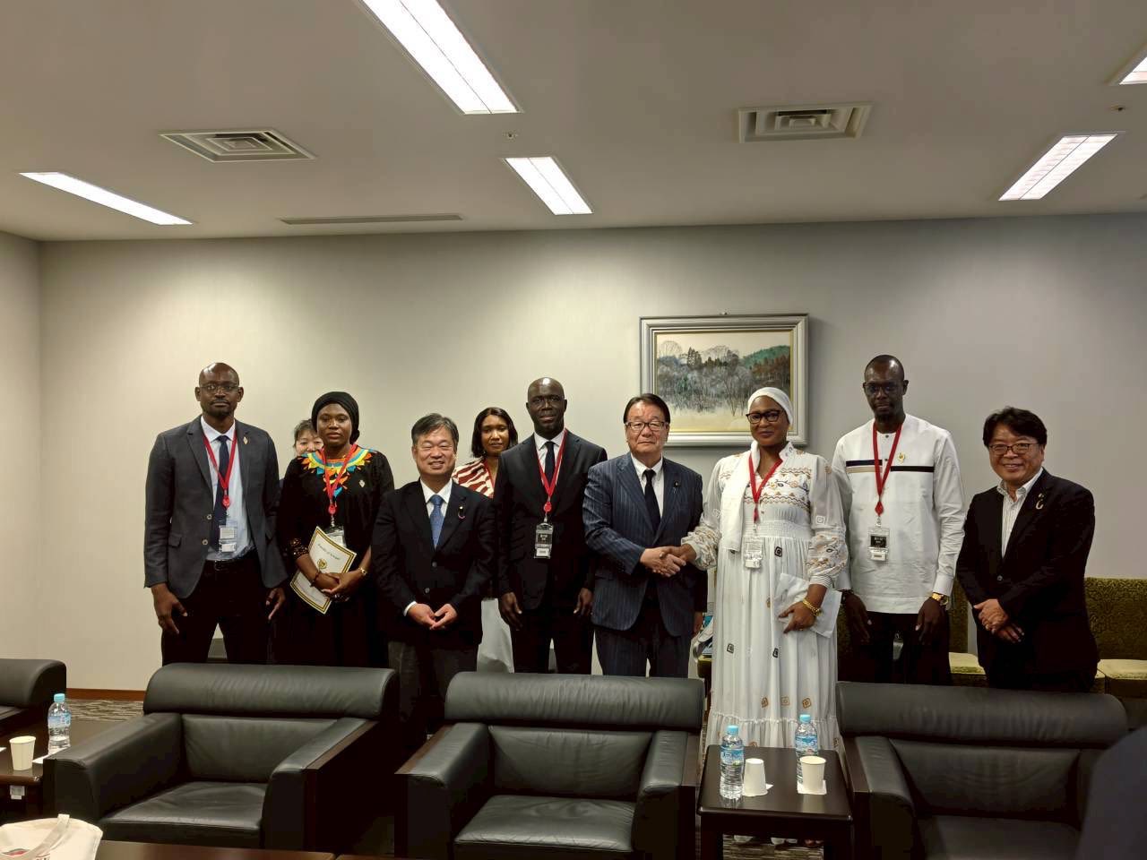 セネガル訪日議員団と意見交換