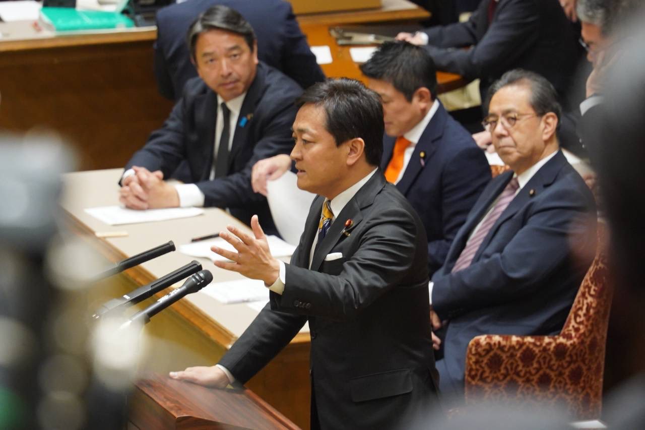 党首討論。玉木代表が総理に年収の壁引上げを求める！
