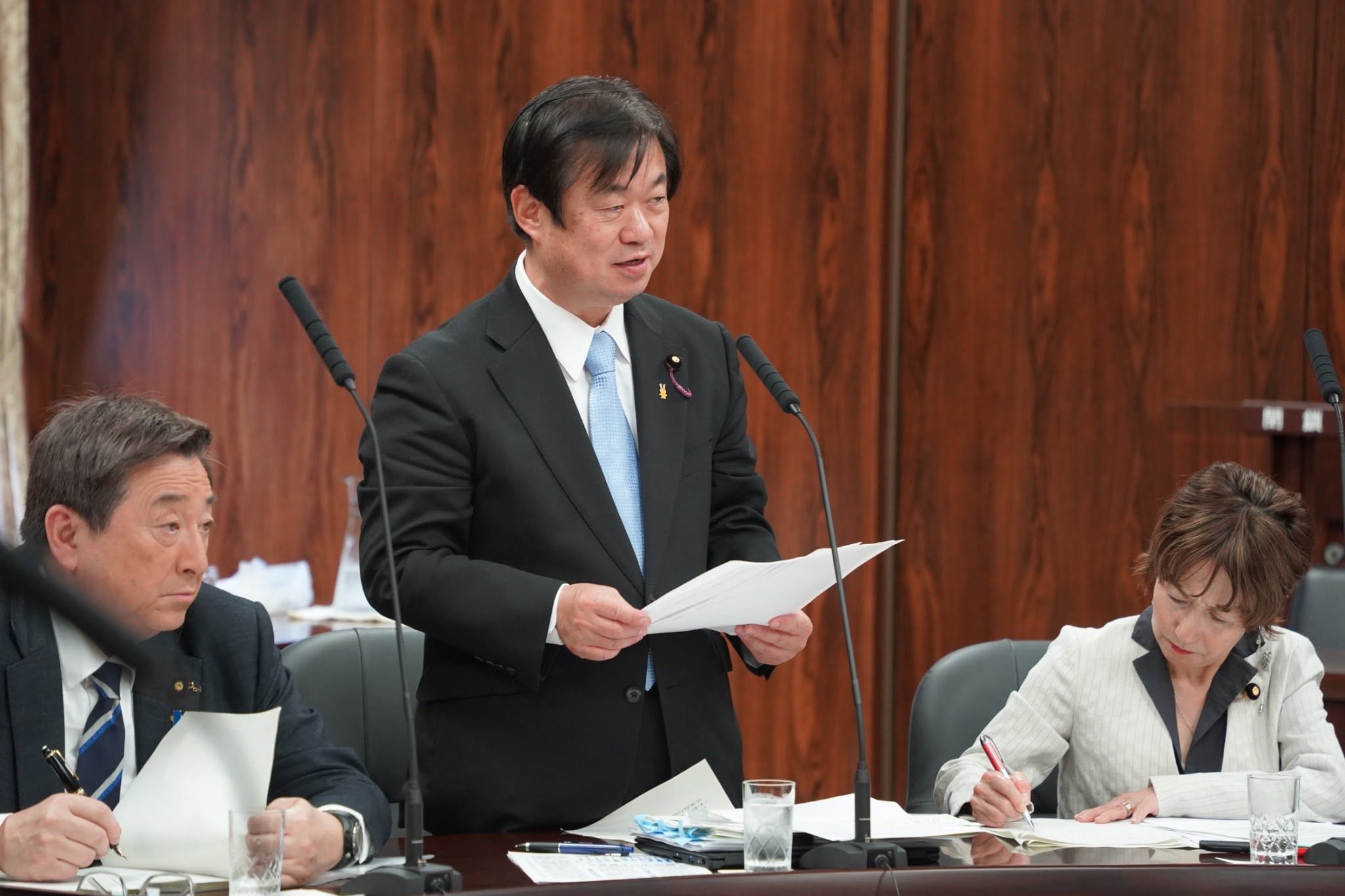 経産委員会で電気機械人材の確保、特重施設の設置期限を質問。電力総連からヒアリング