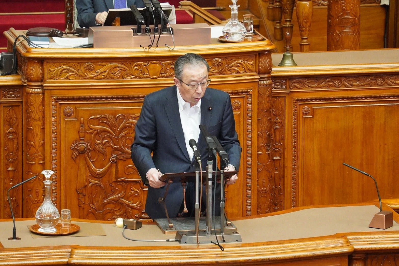 令和8年度補正予算が可決。浜野よしふみ議員登壇